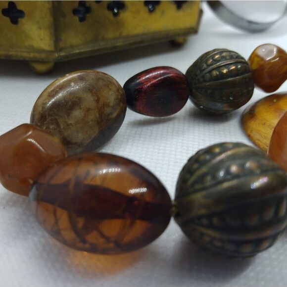 Amber tumbled ornate Buddha bracelet - Picture 2 of 2